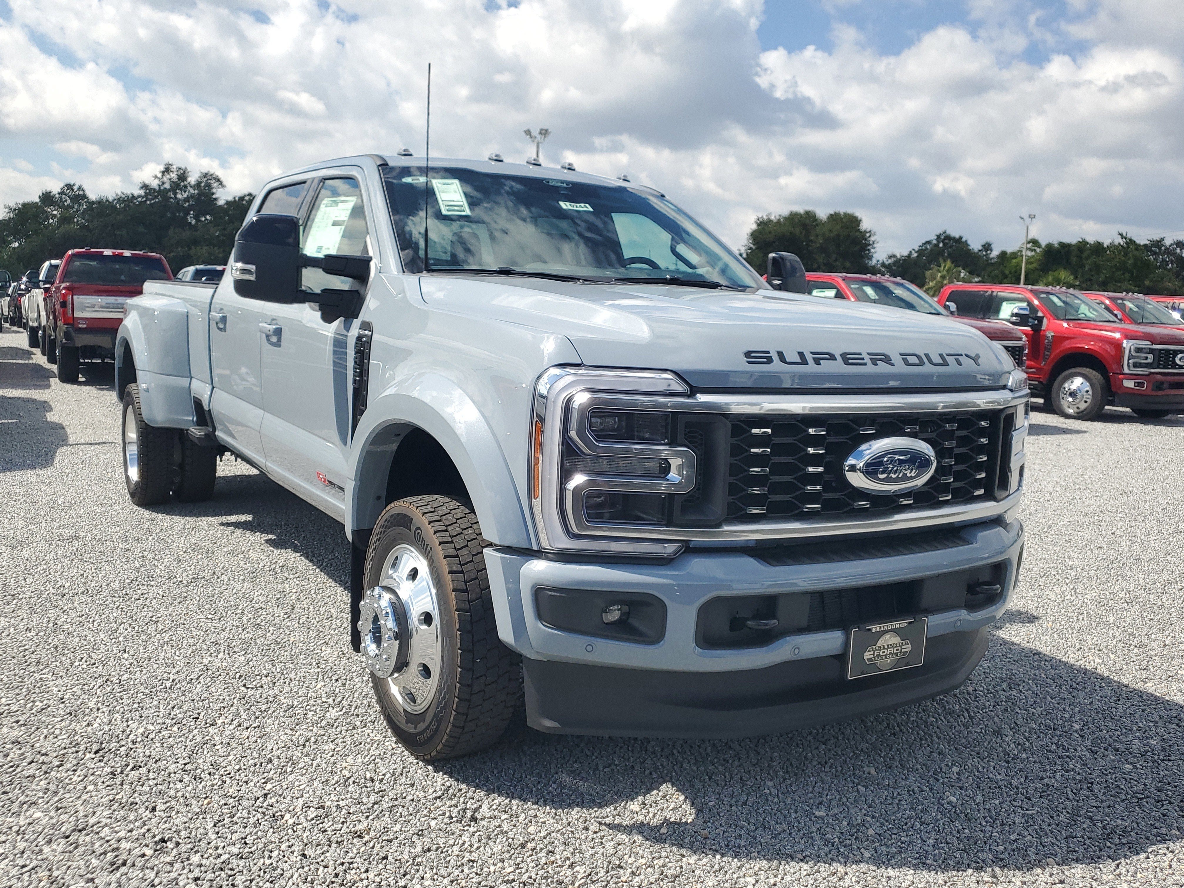 New 2026 Ford F450 Platinum image 2