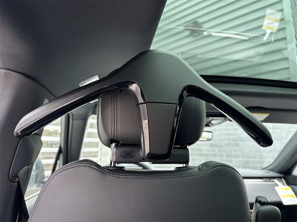 New 2026 Land Rover Range Rover Sport Dynamic SE image 17