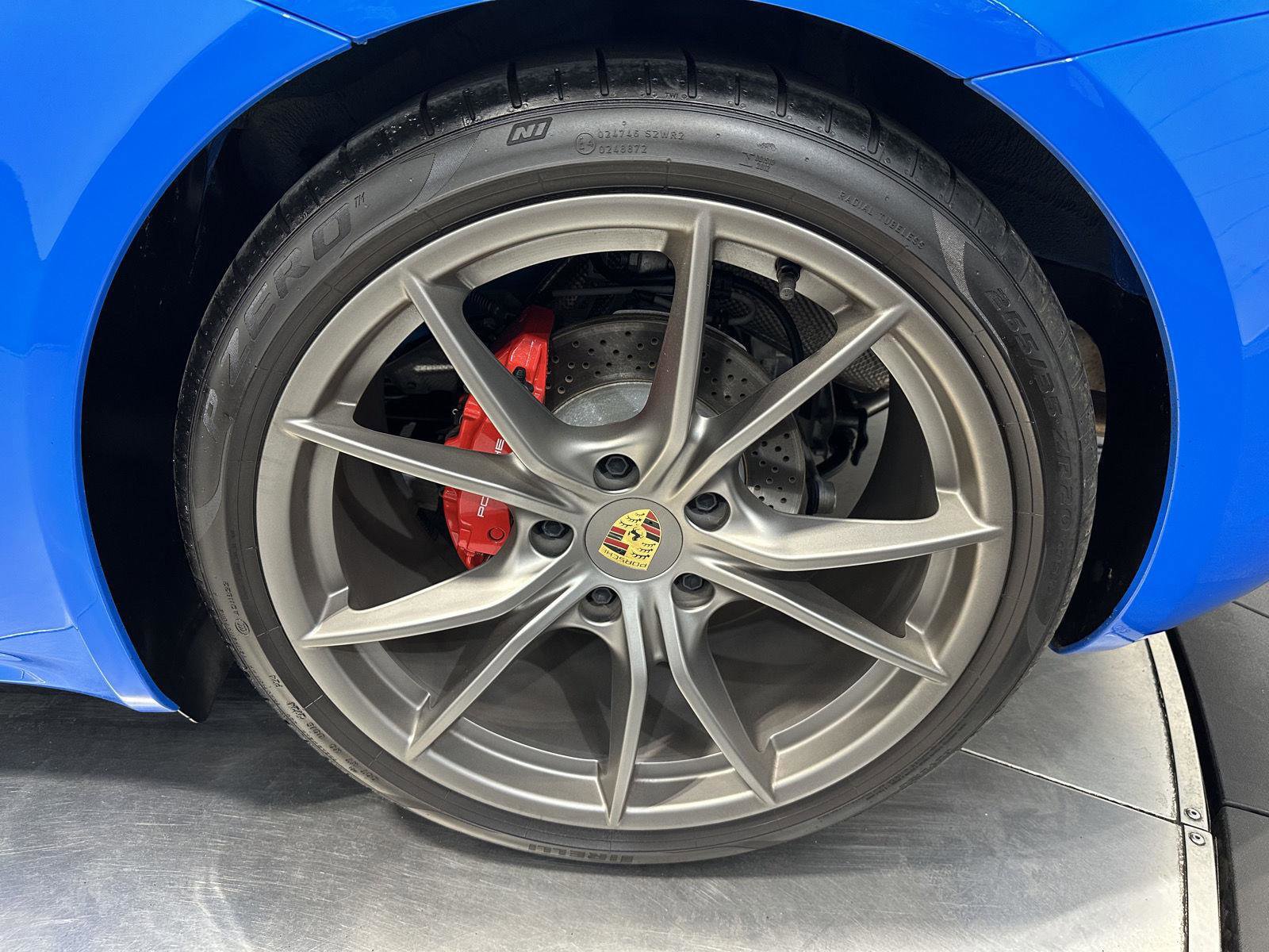 Certified 2025 Porsche 718 Boxster S RWD image 12