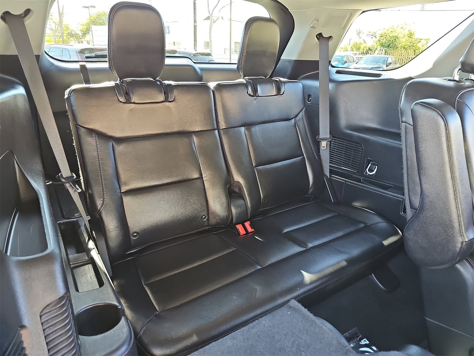 Used 2023 Ford Explorer Limited image 12