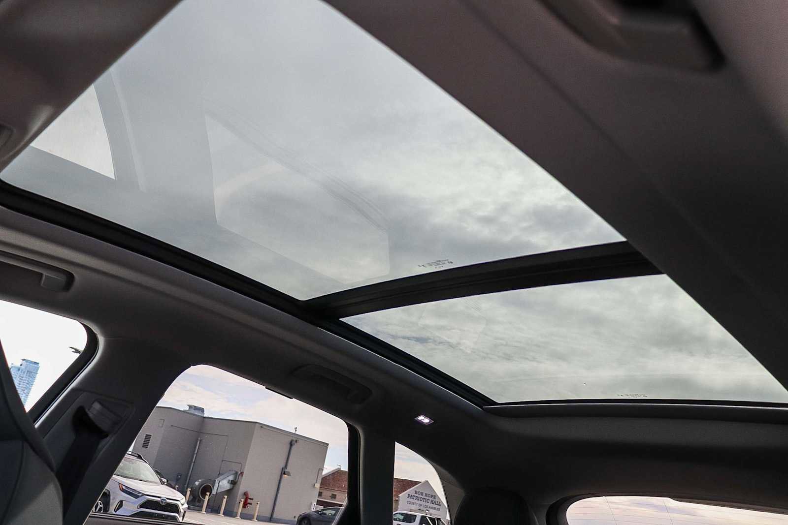 Used 2025 Audi Q5 Premium Plus w/ Premium Plus image 34