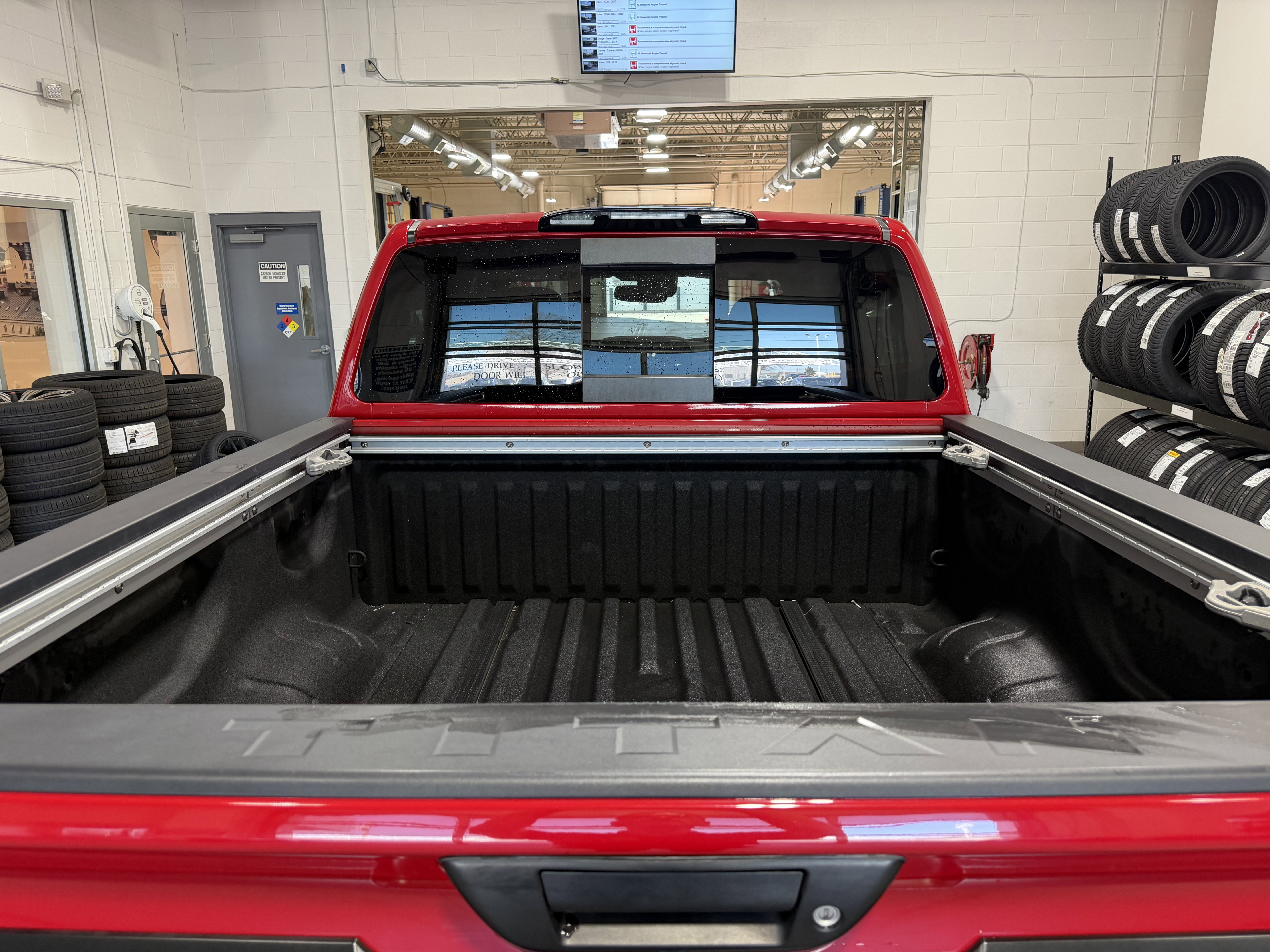 Used 2020 Nissan Titan PRO-4X w/ Pro-4x Convenience Package image 59