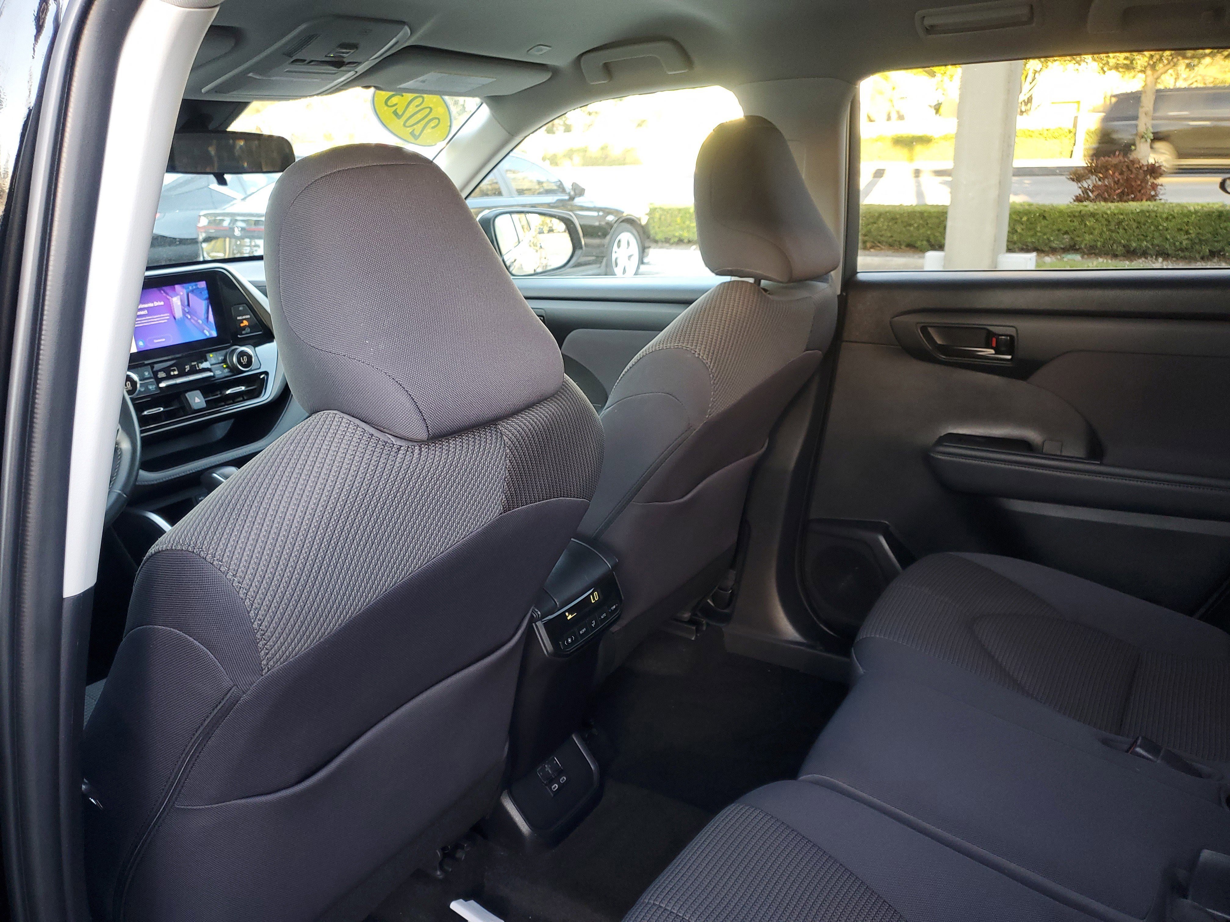 Used 2023 Toyota Highlander LE image 13