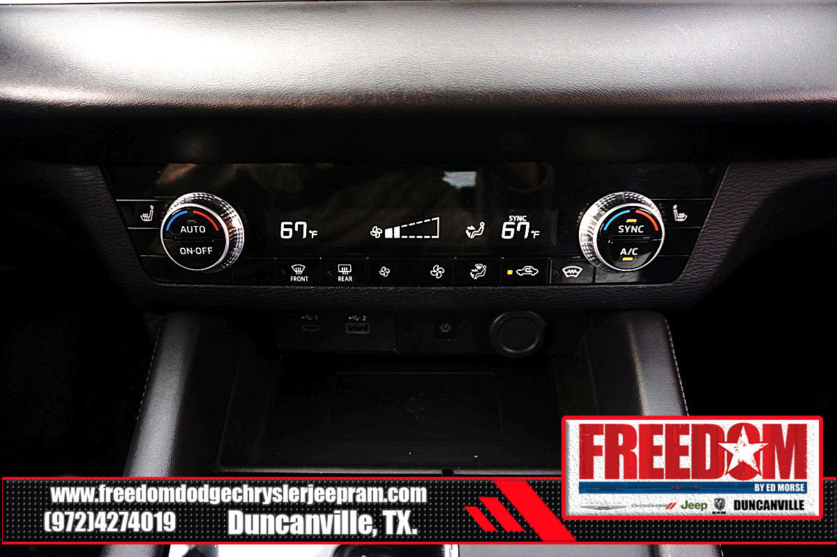 Used 2024 Mitsubishi Outlander SE image 25