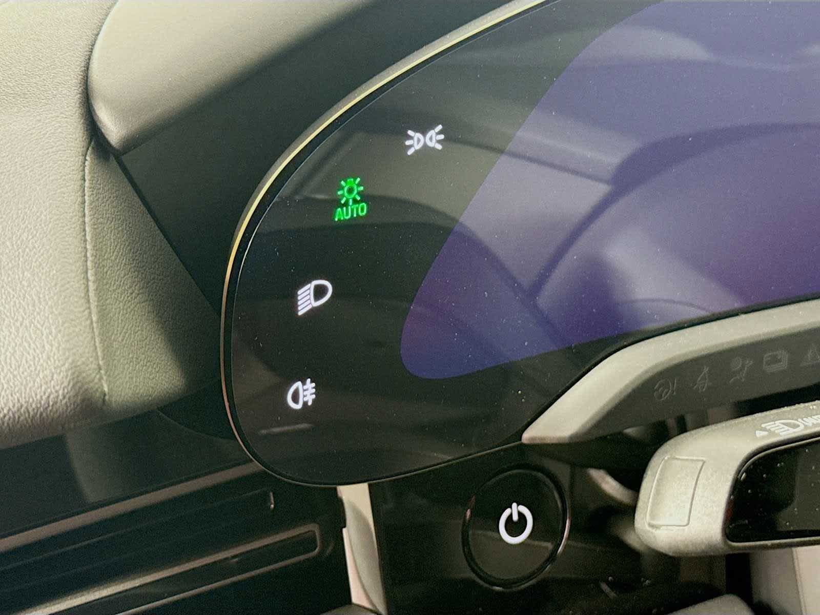 New 2025 Porsche Taycan Turbo AWD/4WD image 11