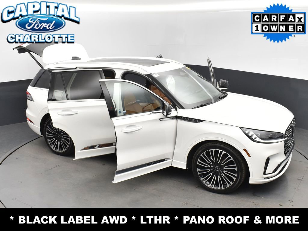 Used 2025 Lincoln Aviator Black Label AWD/4WD image 38