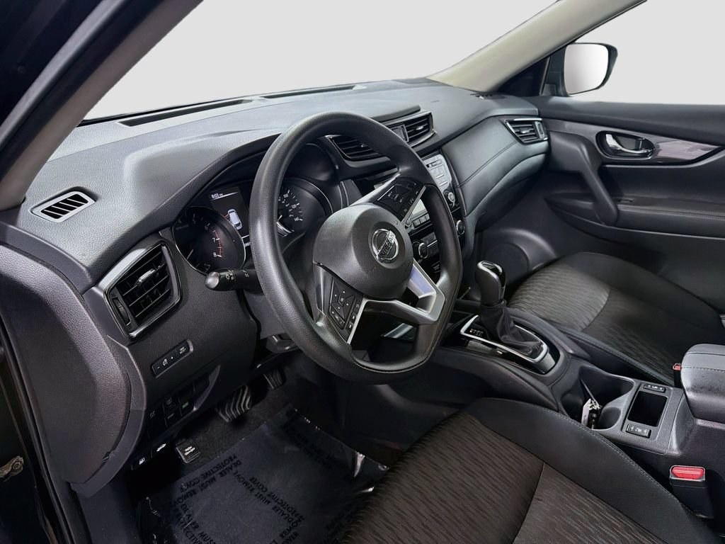 Used 2017 Nissan Rogue S FWD image 11