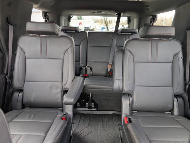 Used 2022 Chevrolet Tahoe RST w/ Luxury Package image 16
