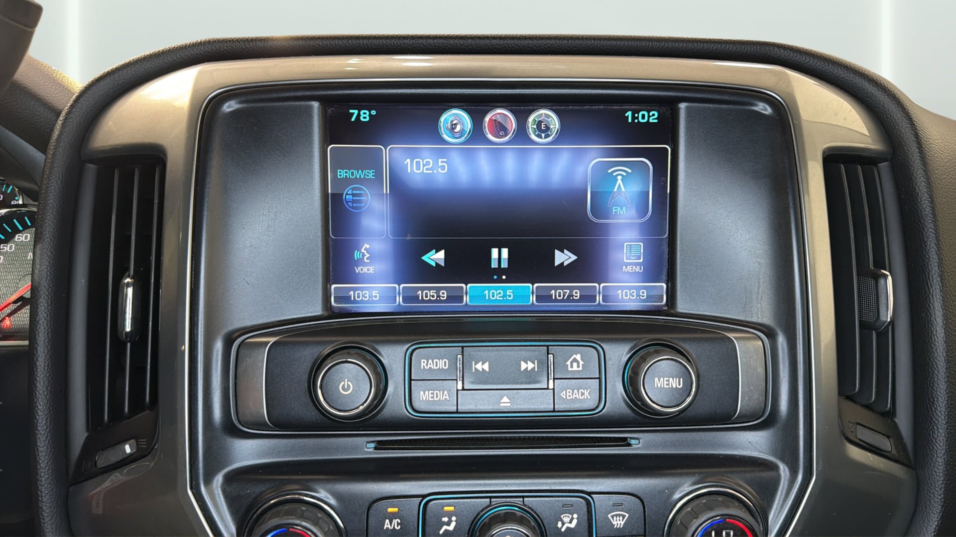 Used 2015 Chevrolet Silverado 1500 LT w/ All Star Edition AWD/4WD image 25