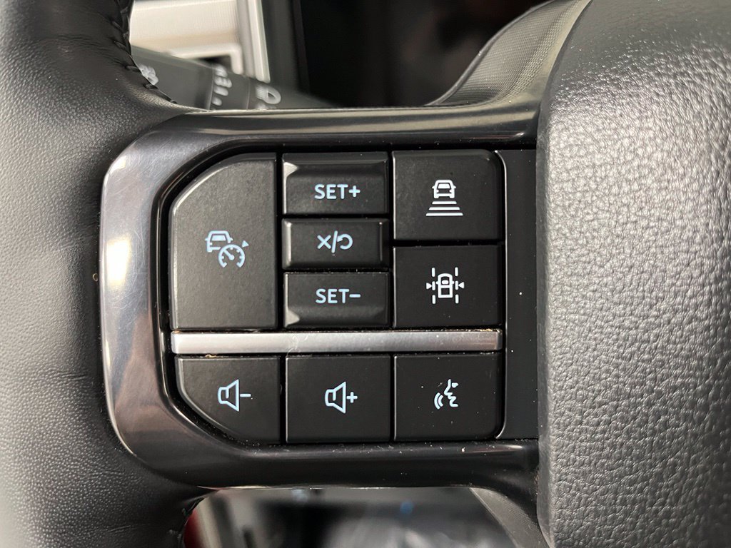Used 2025 Ford F350 Platinum AWD/4WD image 30