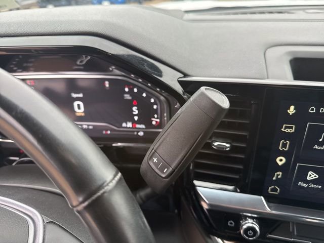 Used 2025 GMC Sierra 2500 SLE w/ SLE Value Package; image 26