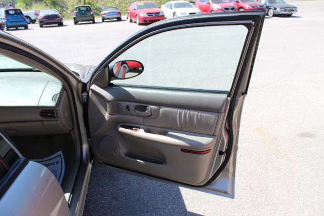 Used 2003 Buick Century Custom w/ Preferred Equipment Group 1SL image 19