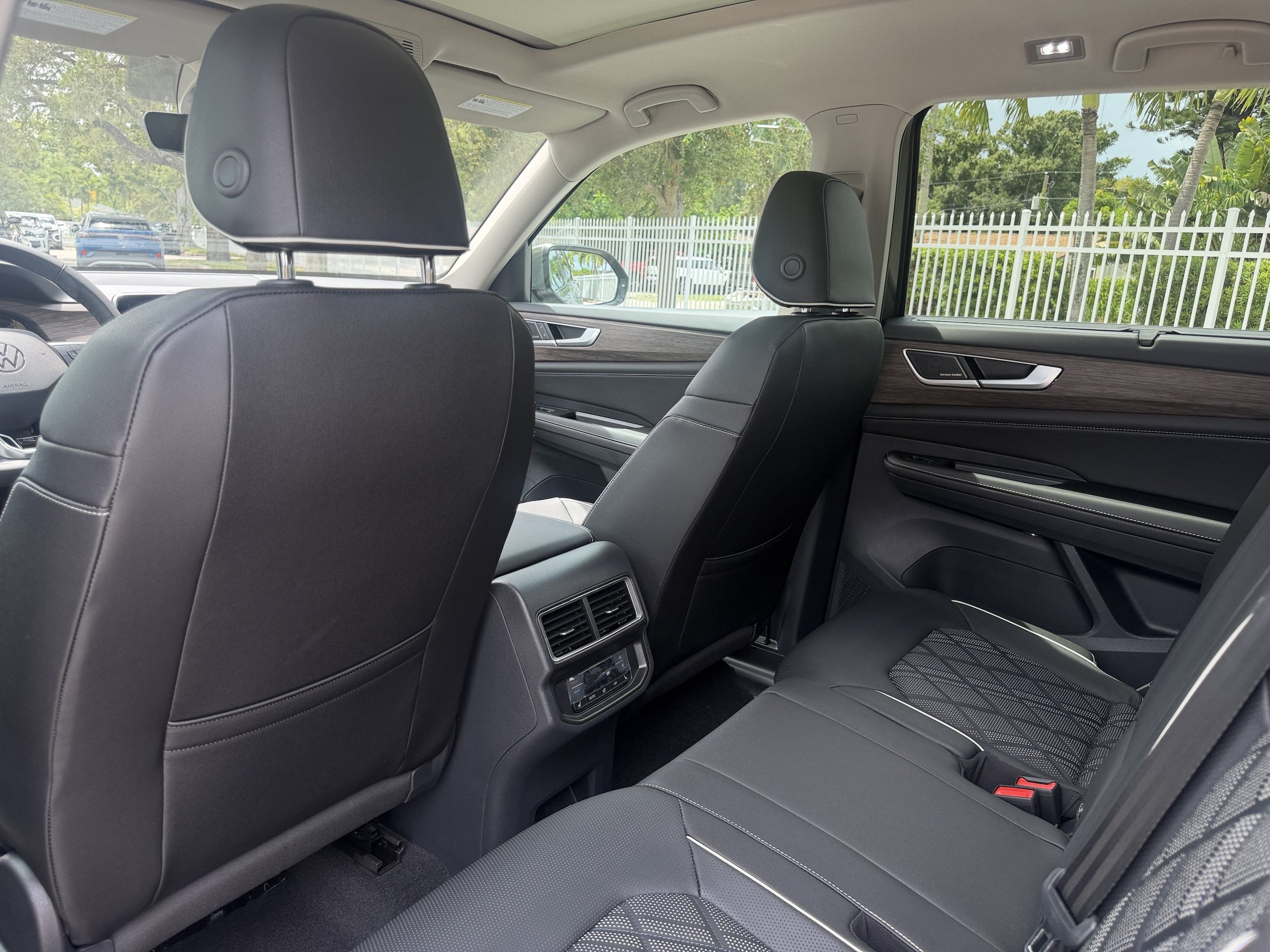 New 2026 Volkswagen Atlas SEL Premium R-Line AWD/4WD image 18