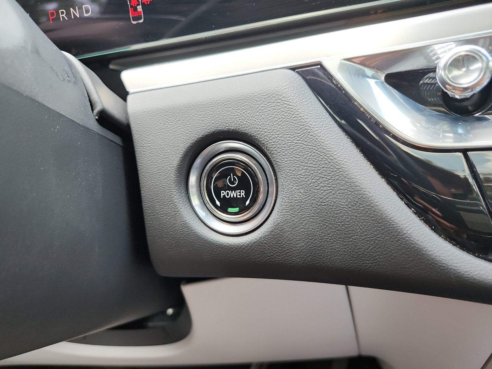 Used 2024 Cadillac Lyriq Luxury AWD/4WD image 24