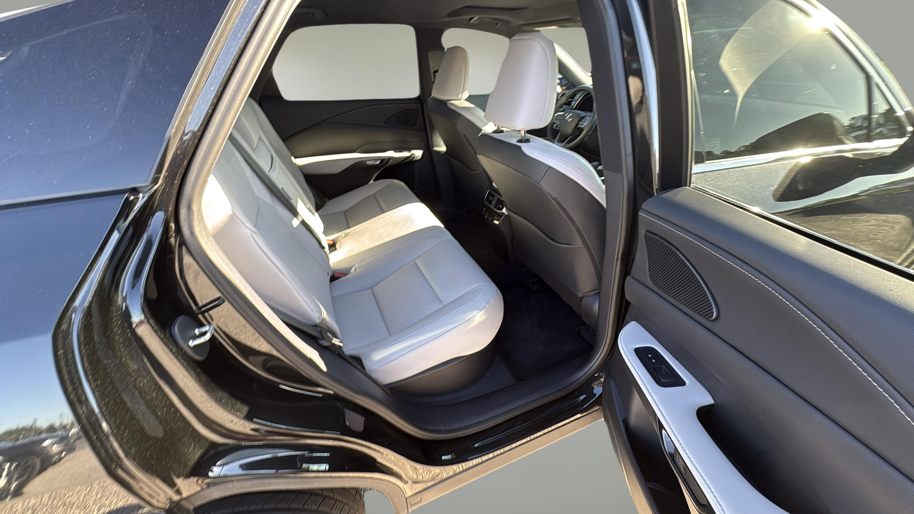 Used 2024 Lexus RX 350 FWD image 14