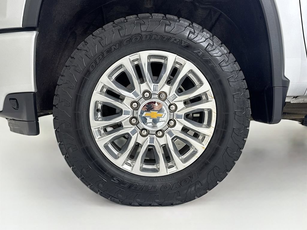 Used 2023 Chevrolet Silverado 3500 High Country AWD/4WD image 30
