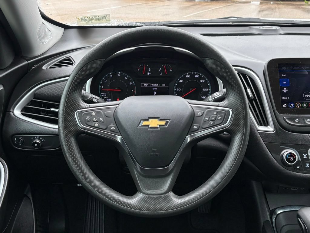 Used 2025 Chevrolet Malibu LT FWD image 14