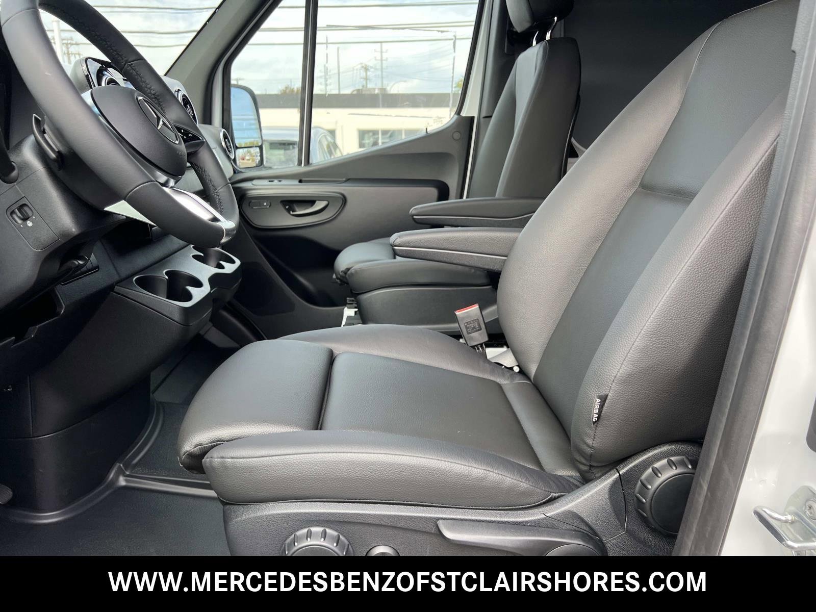 New 2025 Mercedes-Benz Sprinter 2500 image 23