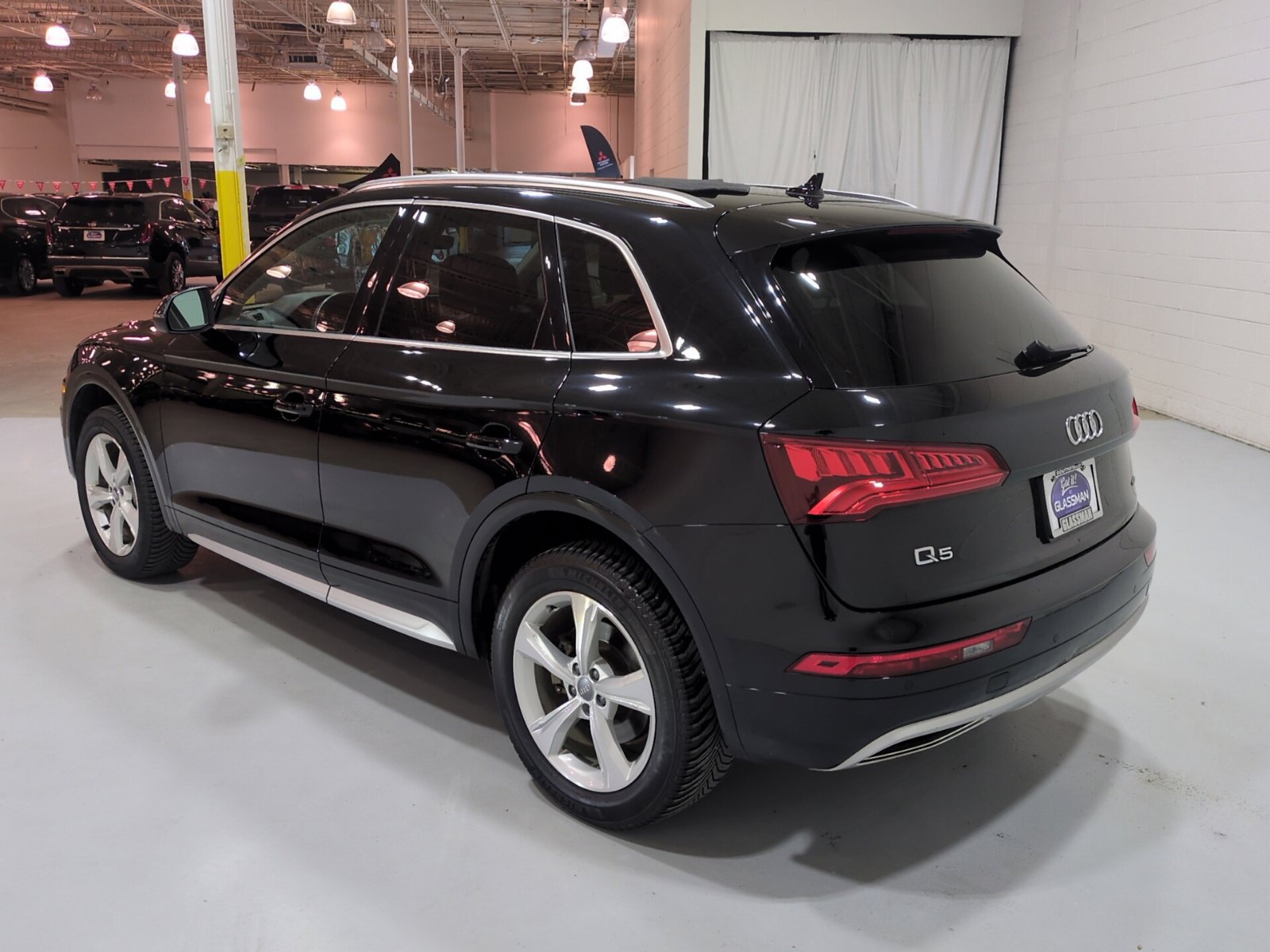 Used 2020 Audi Q5 2.0T Premium Plus w/ Premium Plus Package AWD/4WD image 5