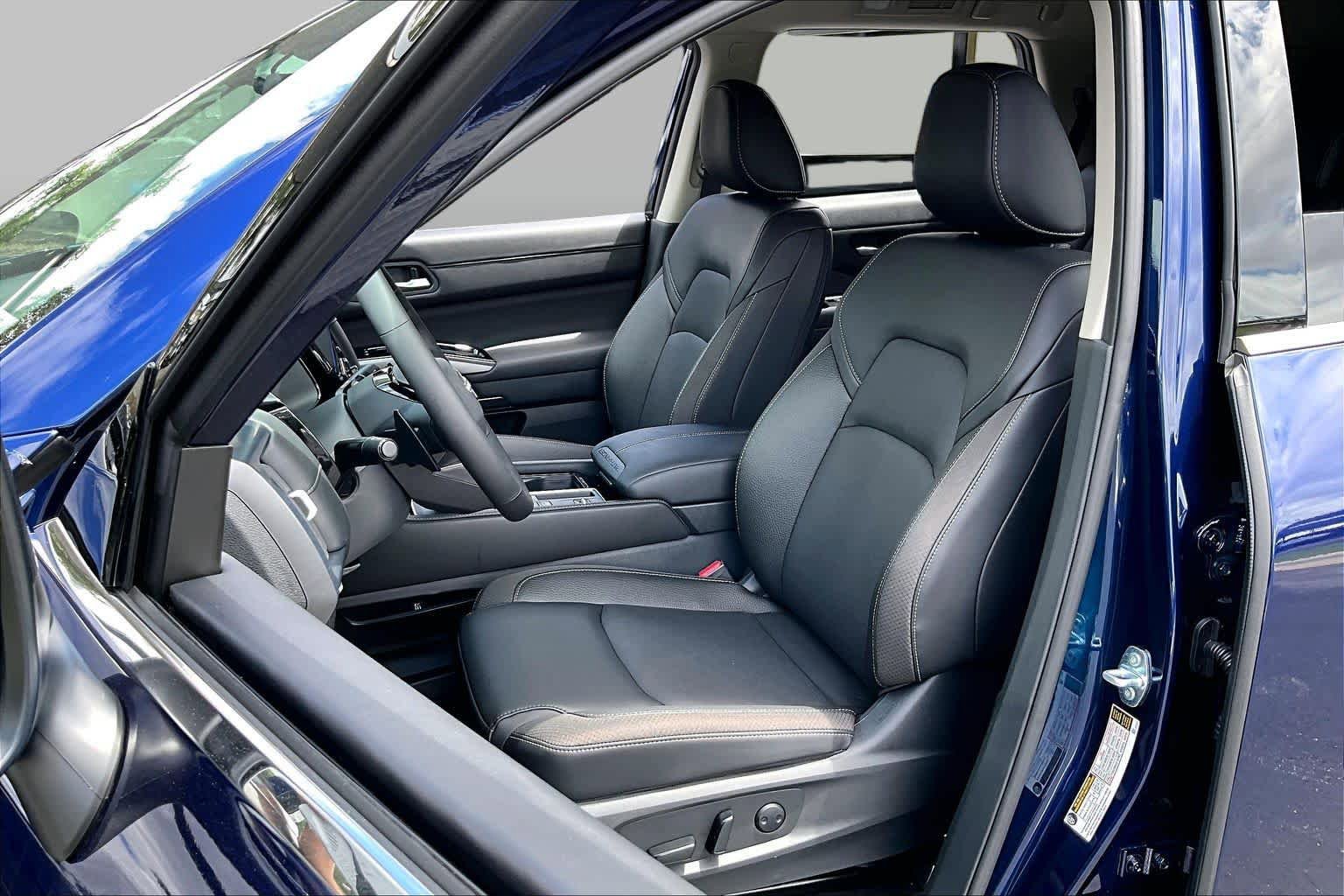 New 2026 Nissan Pathfinder SL FWD image 9