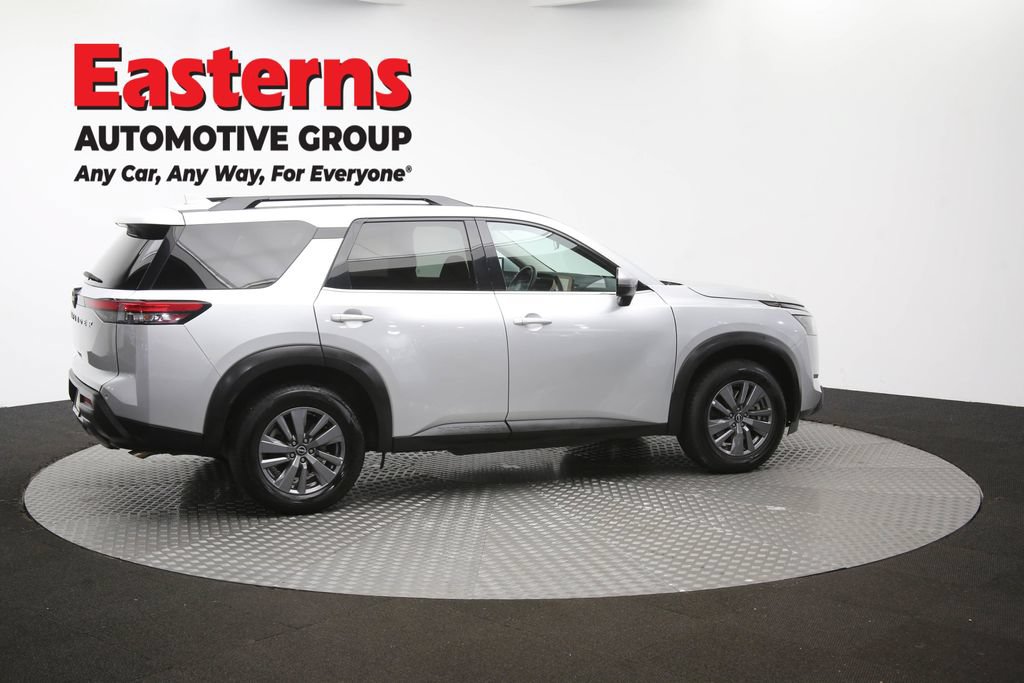 Used 2025 Nissan Pathfinder SV FWD image 49