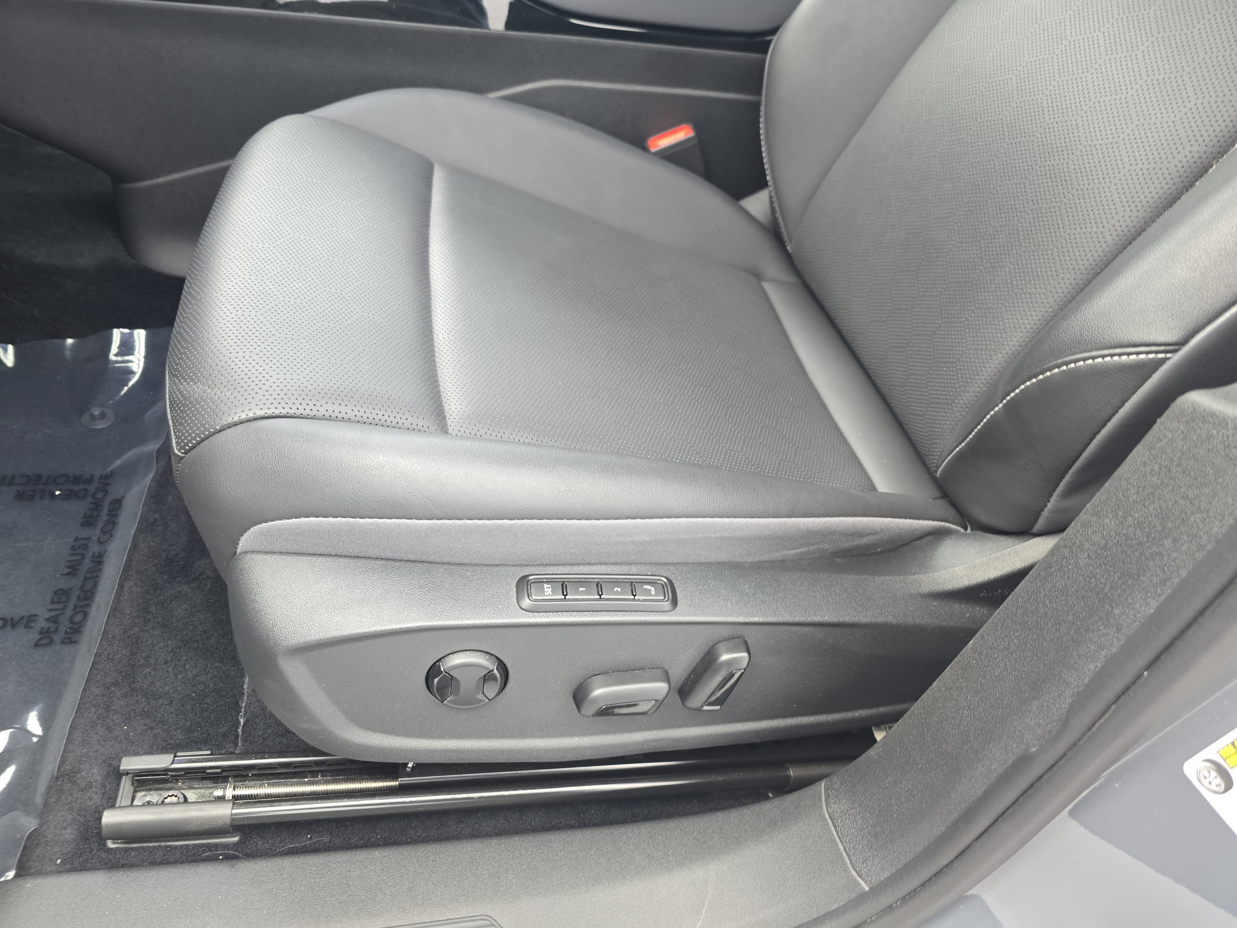 Certified 2024 Volkswagen ID.4 S RWD image 30