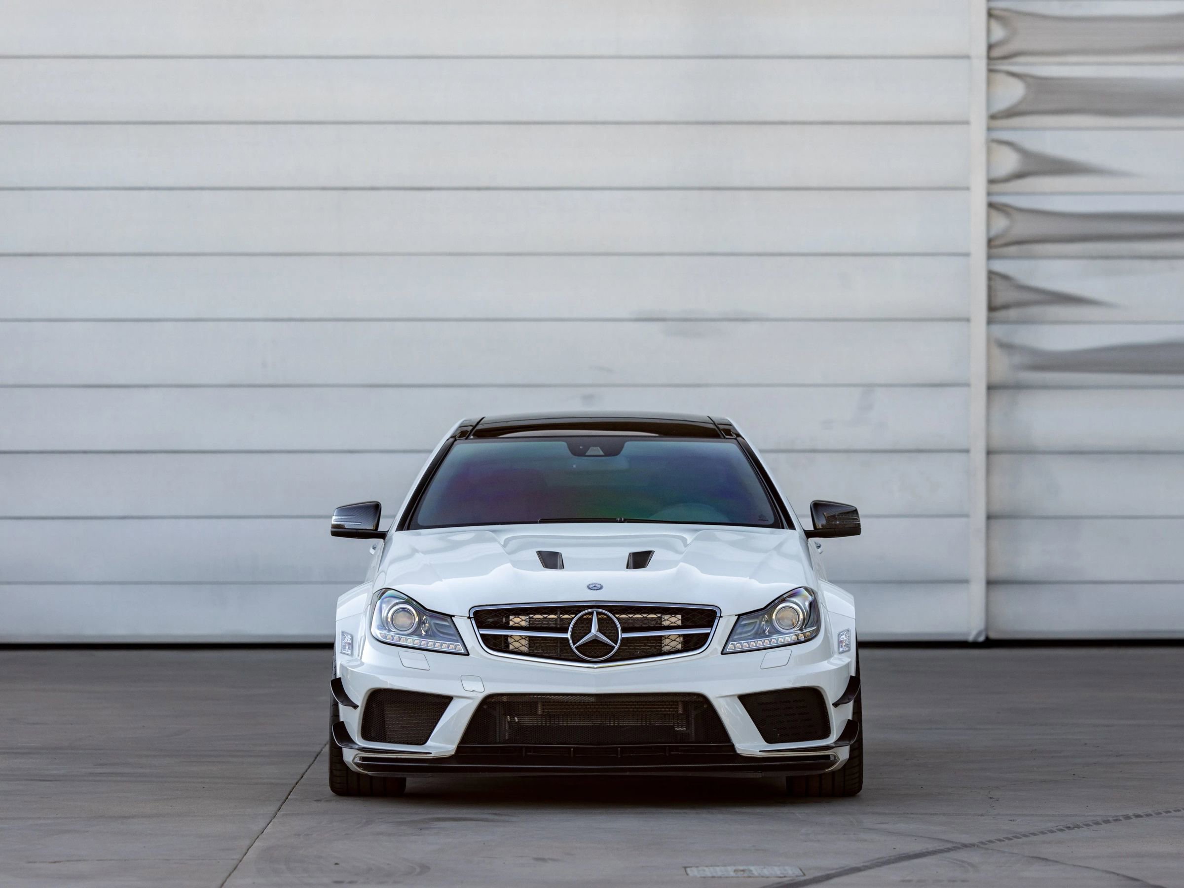 Used 2012 Mercedes-Benz C 63 AMG Coupe image 3