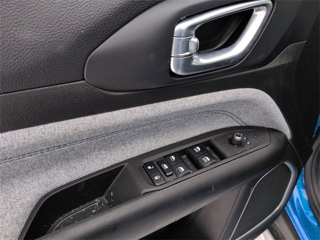 Used 2024 Jeep Compass Latitude w/ Convenience Group image 13