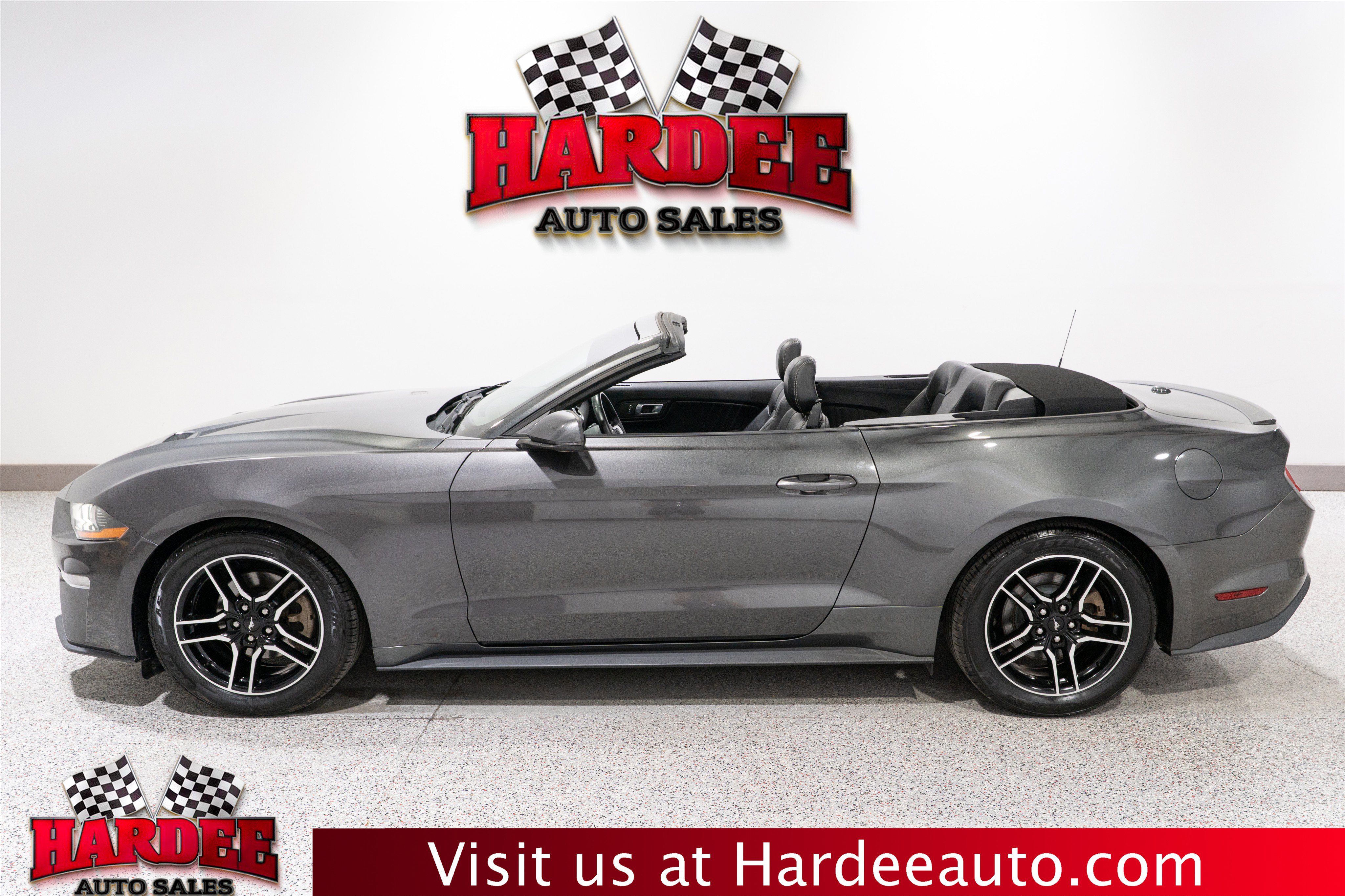 Used 2018 Ford Mustang Premium RWD image 2