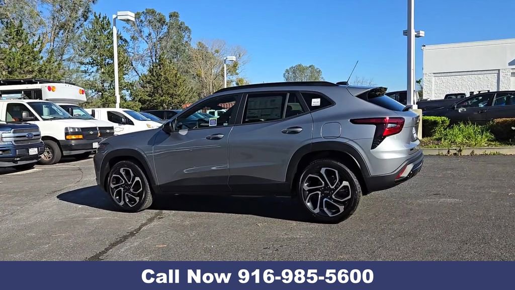 New 2026 Chevrolet Trax RS w/ Sunroof Package image 8