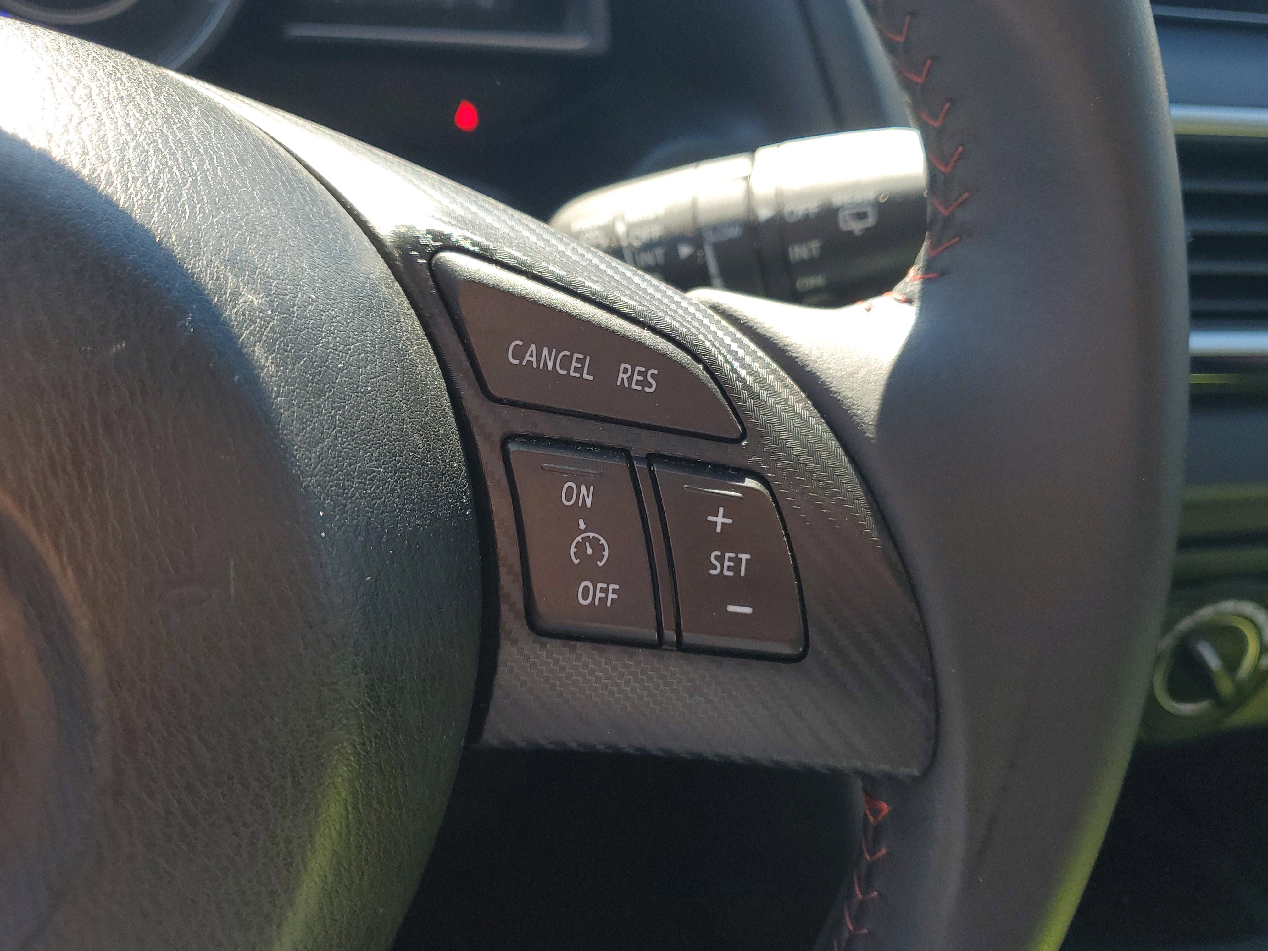 Used 2014 MAZDA MAZDA3 i Touring image 24