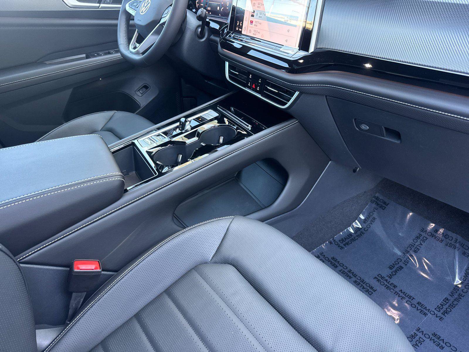 New 2026 Volkswagen Atlas Cross Sport SEL R-Line AWD/4WD image 15