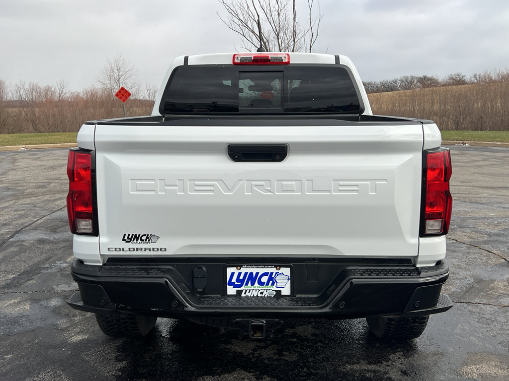 Used 2023 Chevrolet Colorado Trail Boss image 3