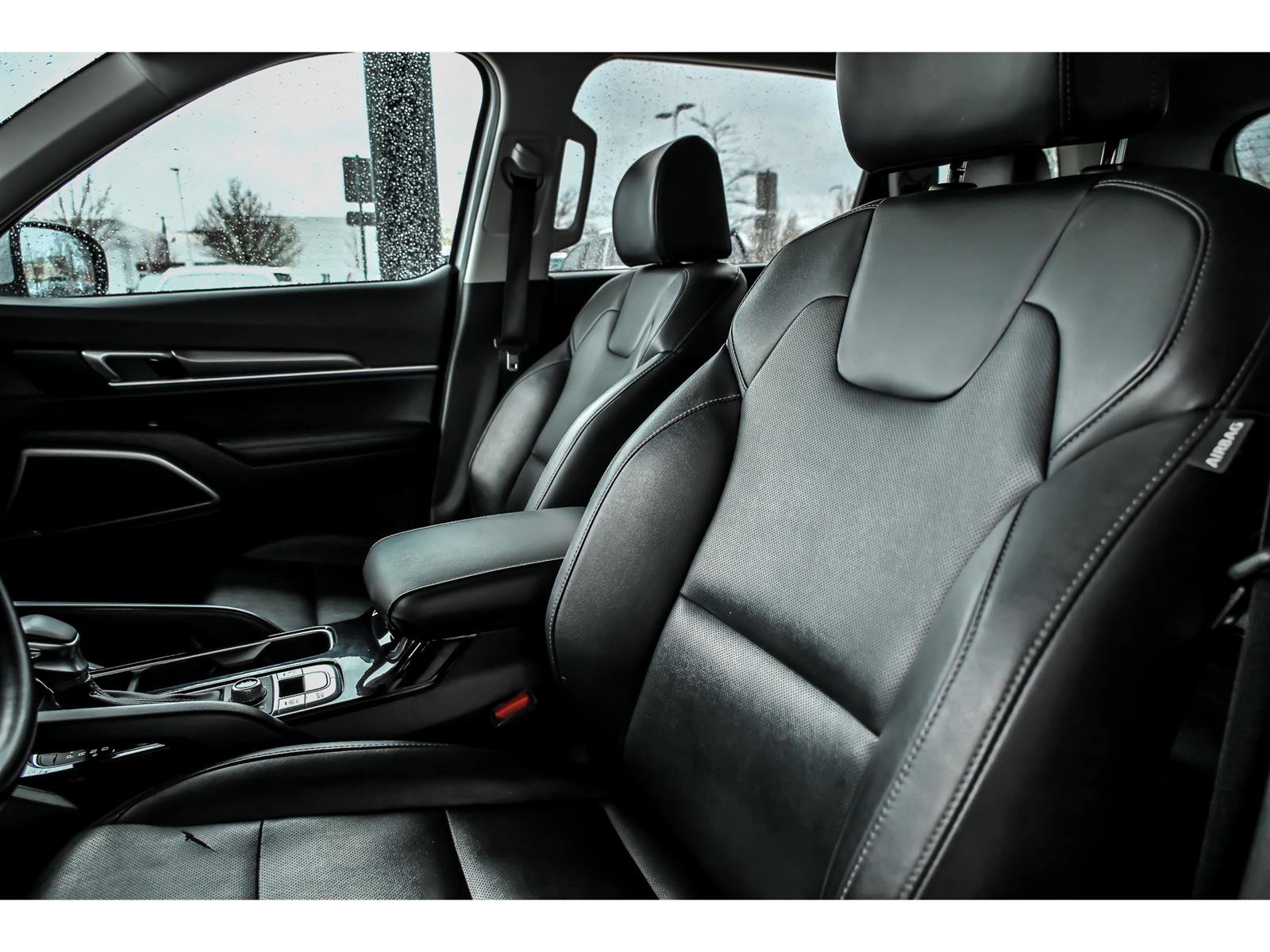 Used 2022 Kia Telluride S image 12