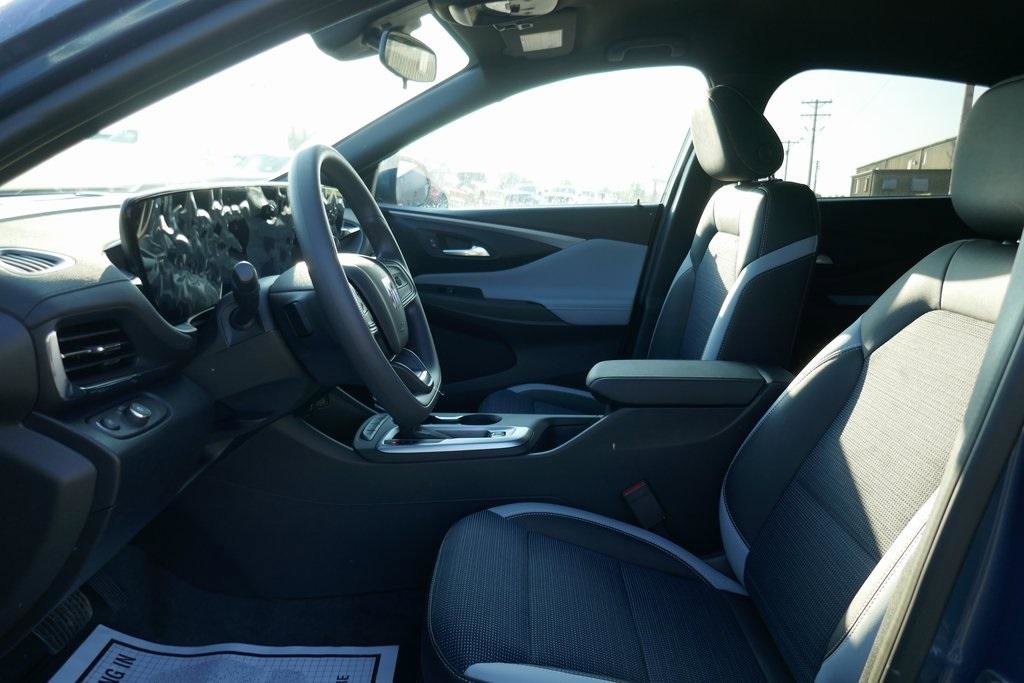 New 2025 Buick Envista Preferred image 13