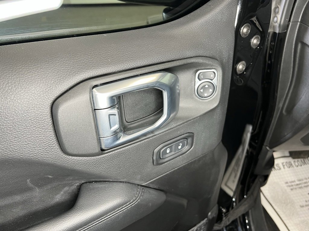 Used 2022 Jeep Wrangler Unlimited Sahara image 14