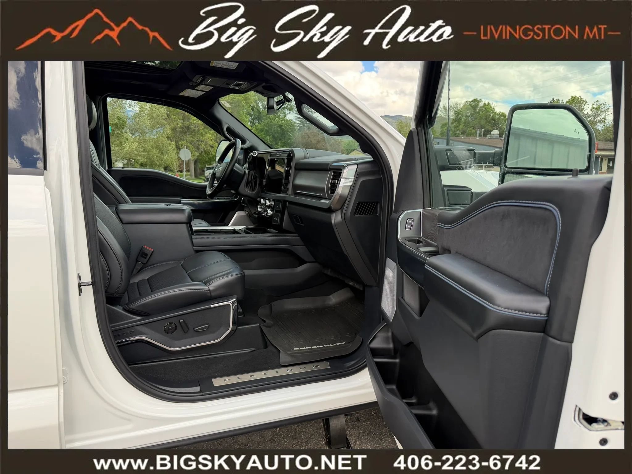 Used 2025 Ford F350 Platinum AWD/4WD image 23