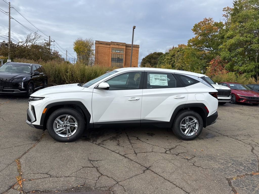 New 2026 Hyundai Tucson SE image 4