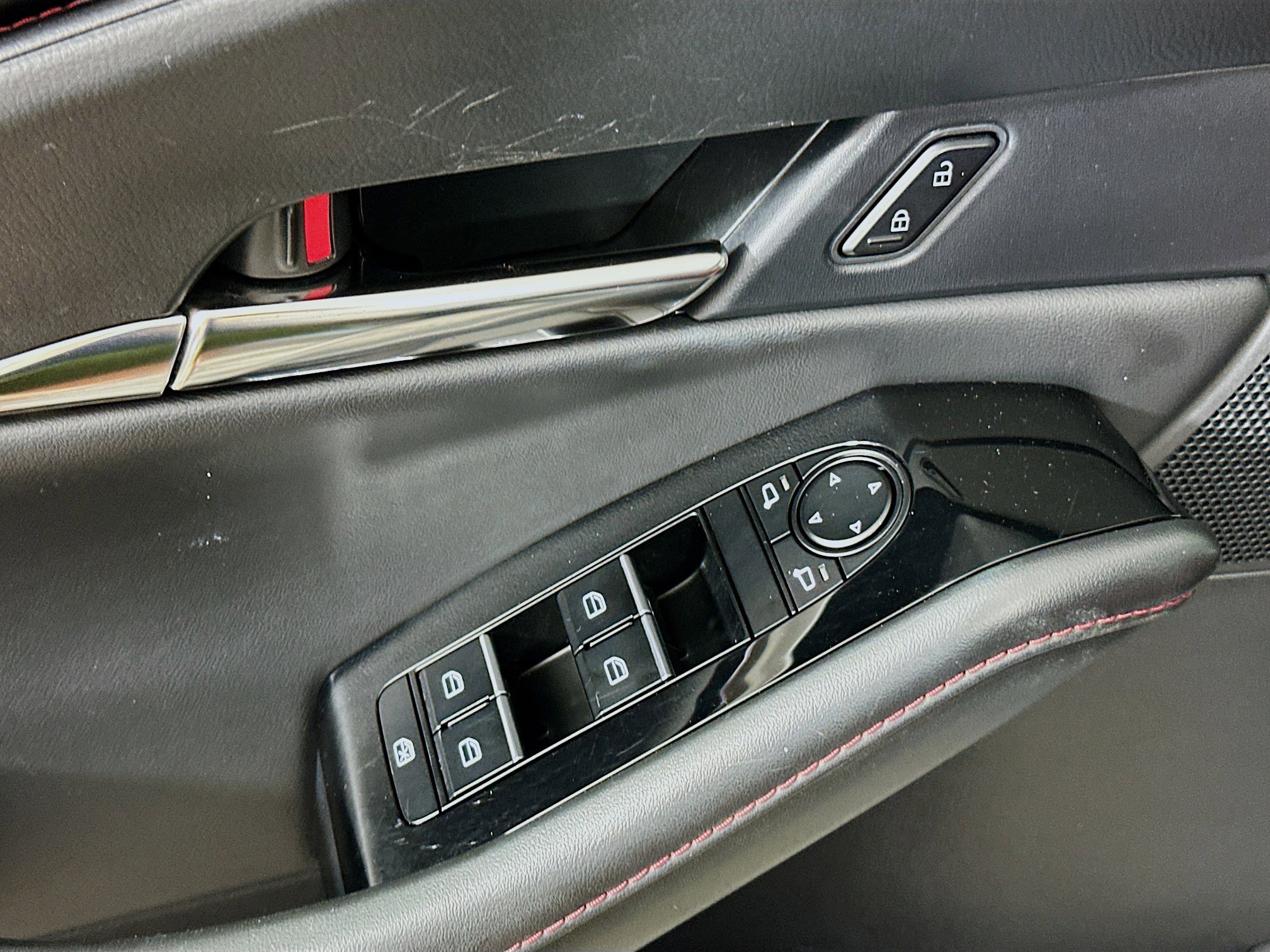 Used 2025 MAZDA CX-30 AWD 2.5 S w/ Preferred Package image 15