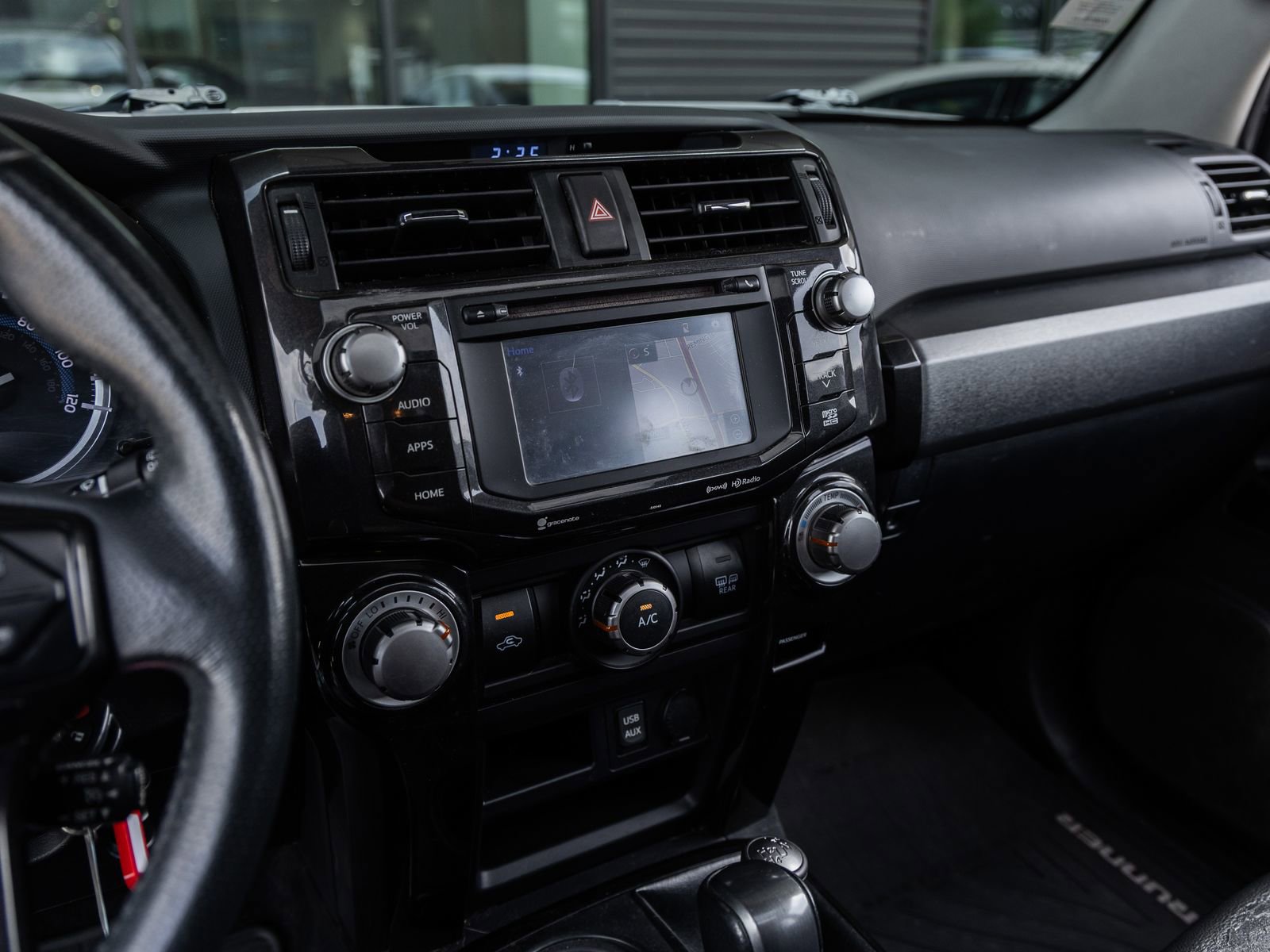 Used 2016 Toyota 4Runner Trail Premium AWD/4WD image 29