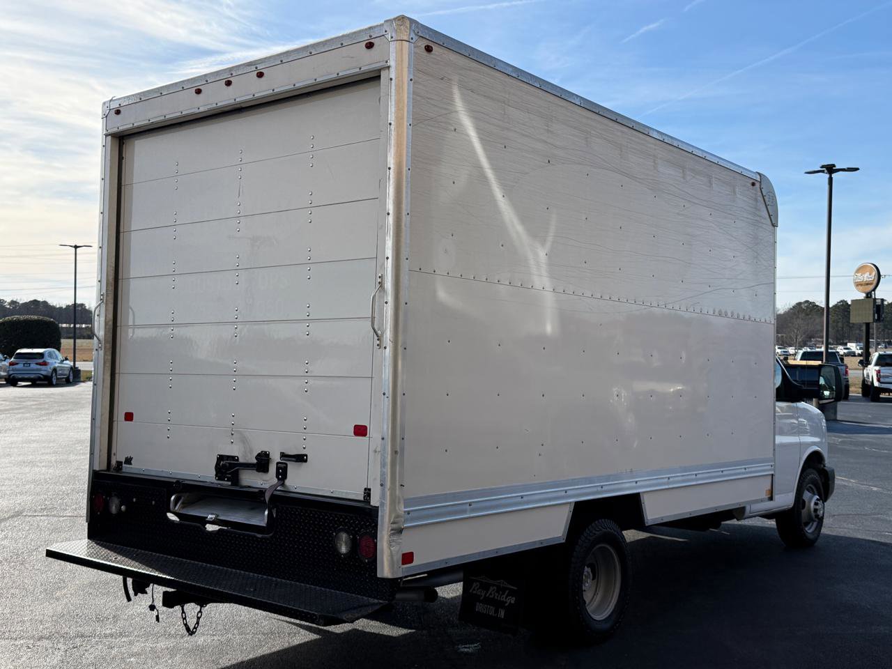 Used 2015 Chevrolet Express 3500 Extended image 4