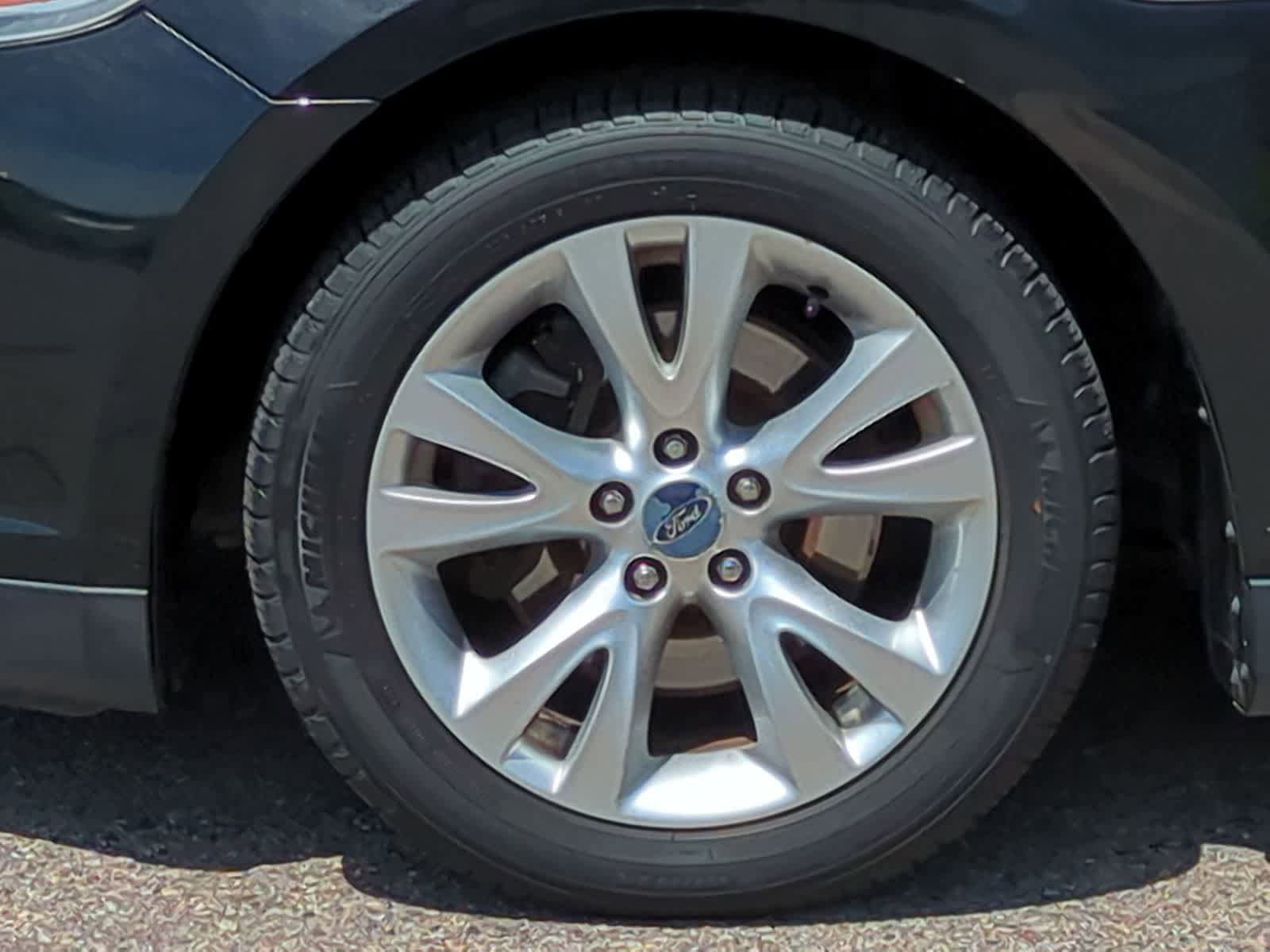 Used 2011 Ford Taurus SEL w/ 201A Rapid Spec Order Code FWD image 14