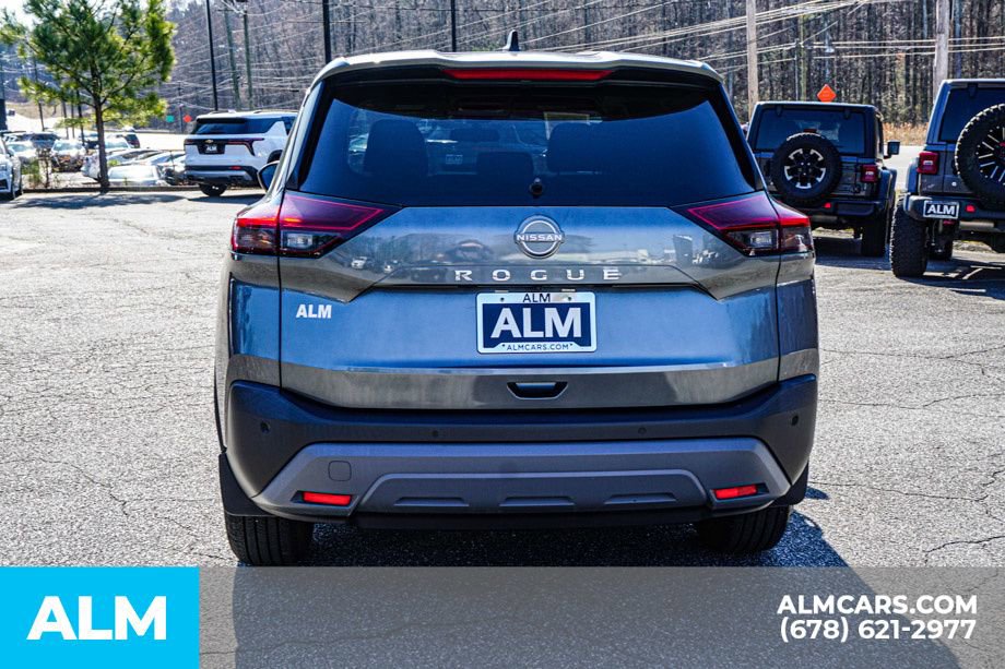 Used 2023 Nissan Rogue S image 11