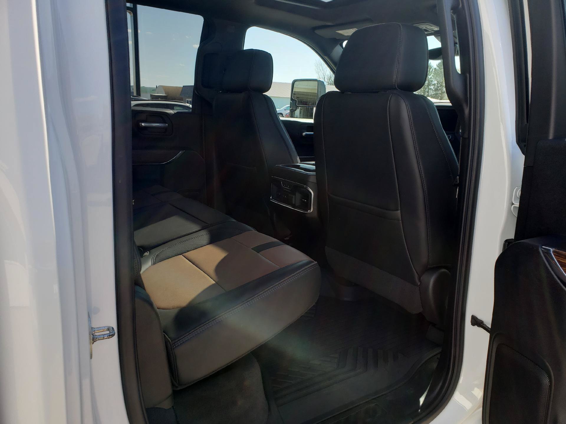 Used 2021 Chevrolet Silverado 2500 High Country w/ Z71 Off-Road Package AWD/4WD image 11