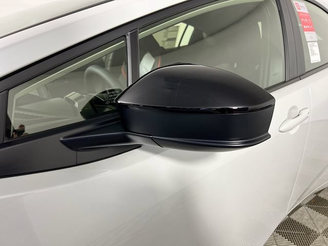 New 2026 Toyota Prius Plug-In Hybrid FWD image 10