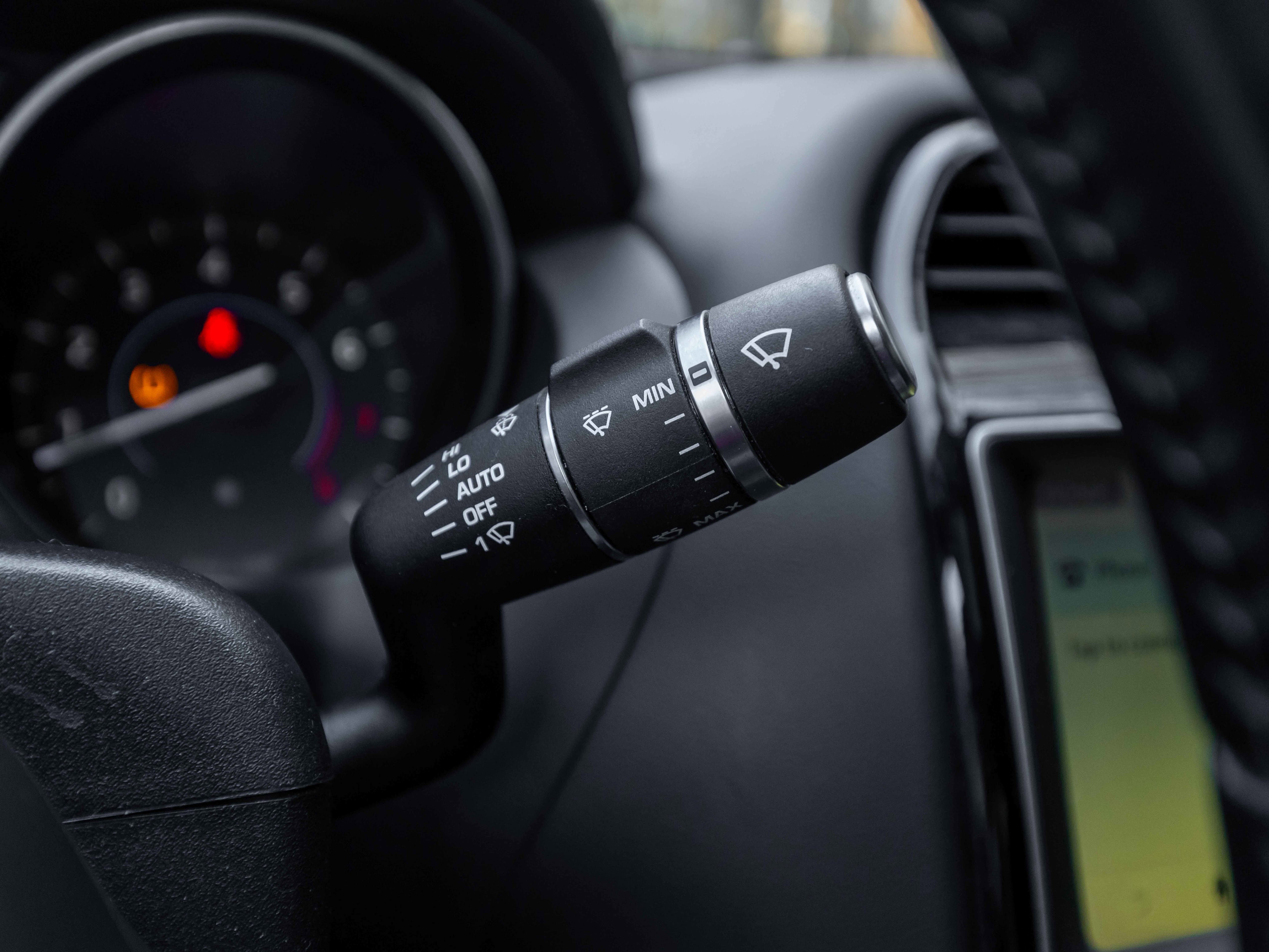 Used 2019 Jaguar XE Premium image 66