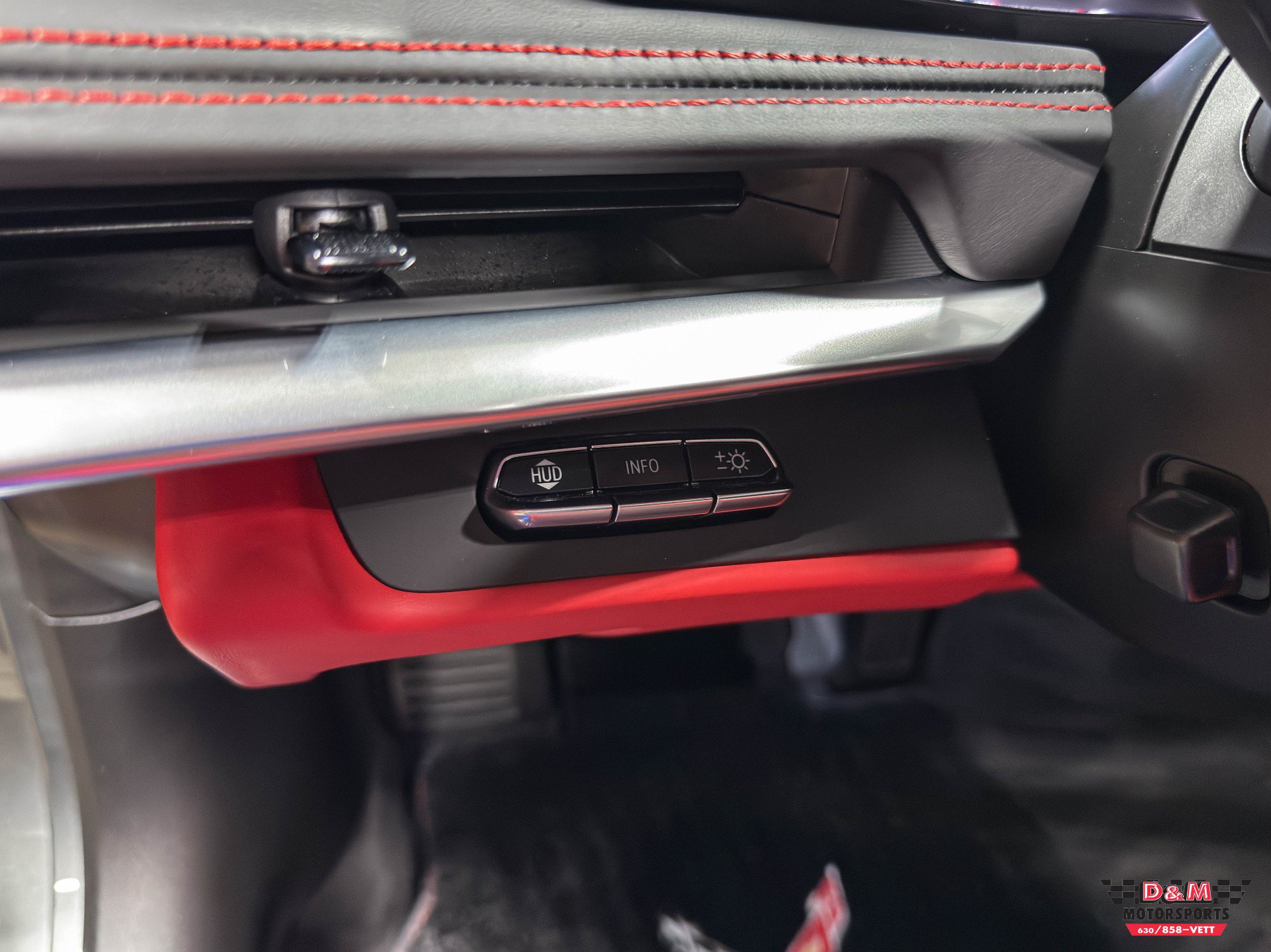 Used 2024 Chevrolet Corvette Z06 RWD image 16