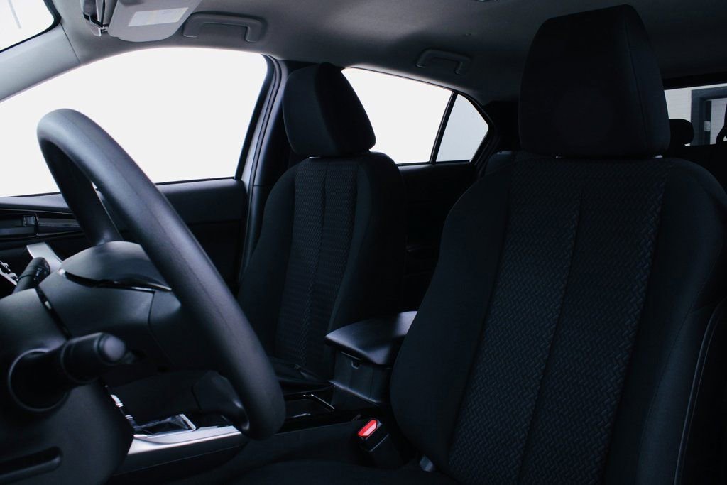 Used 2024 Mitsubishi Eclipse Cross Black Edition image 4