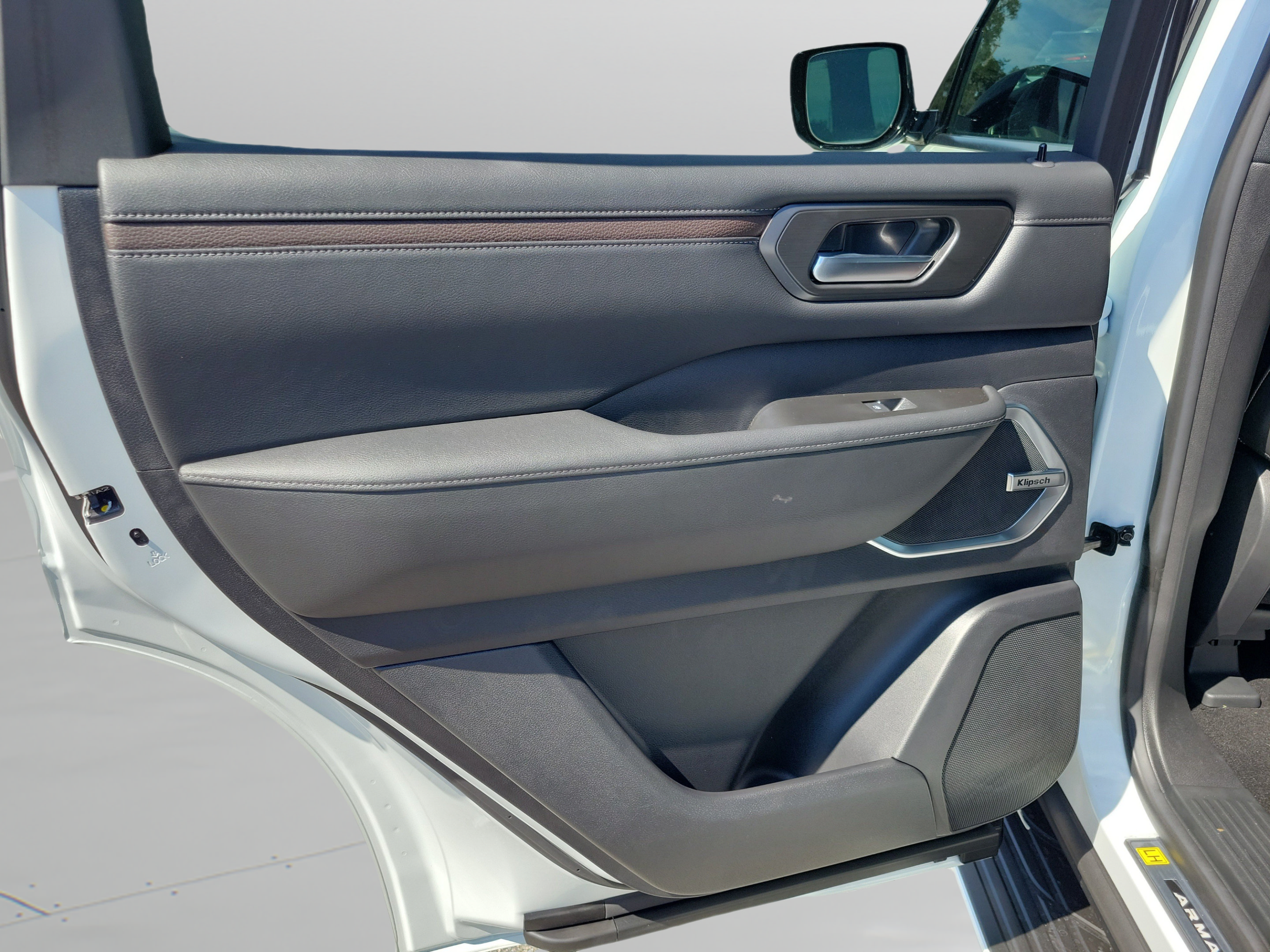 New 2026 Nissan Armada Platinum Reserve AWD/4WD image 9