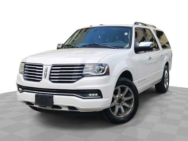 Used 2015 Lincoln Navigator L 2WD image 1